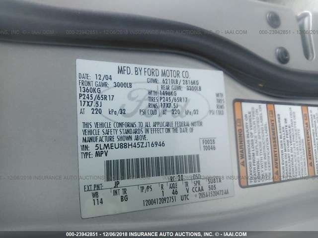 5LMEU88H45ZJ16946 - 2005 LINCOLN AVIATOR 银色 照片 9