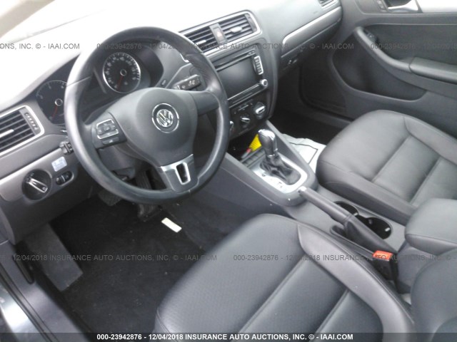 3VWLL7AJ1DM405563 - 2013 VOLKSWAGEN JETTA TDI GRAY photo 5