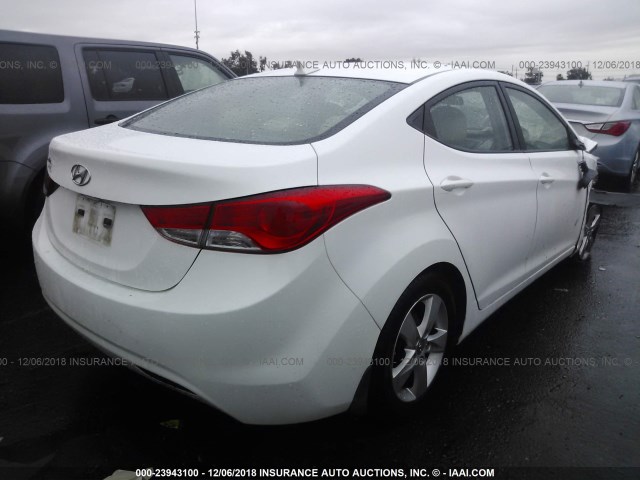 5NPDH4AE9DH400644 - 2013 HYUNDAI ELANTRA GLS/LIMITED WHITE photo 4