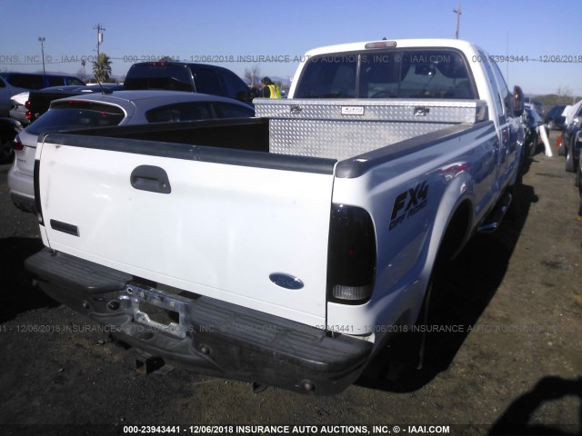 1FTWX31P57EA63949 - 2007 FORD F350 SRW SUPER DUTY WHITE photo 4