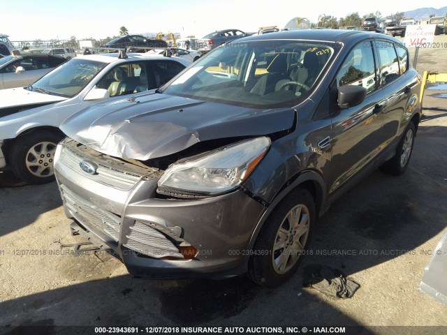 1FMCU0F76DUB46662 - 2013 FORD ESCAPE S GRAY photo 2