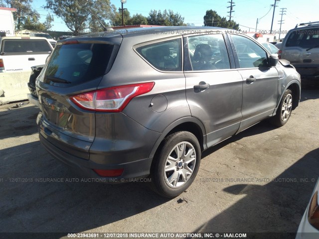 1FMCU0F76DUB46662 - 2013 FORD ESCAPE S GRAY photo 4