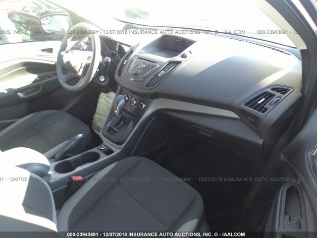 1FMCU0F76DUB46662 - 2013 FORD ESCAPE S GRAY photo 5