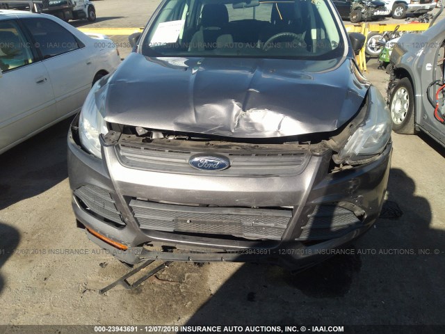 1FMCU0F76DUB46662 - 2013 FORD ESCAPE S GRAY photo 6