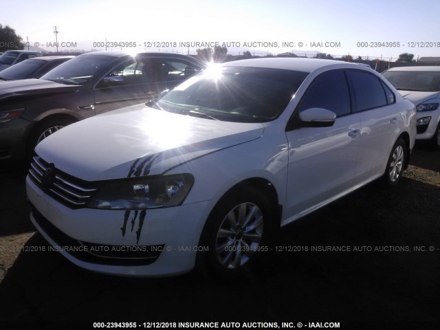 1VWAT7A31EC113794 - 2014 VOLKSWAGEN PASSAT S WHITE photo 2