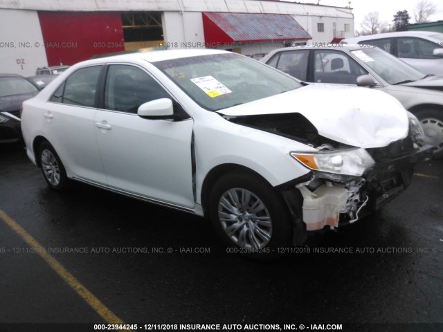 4T1BF1FK9CU585420 - 2012 TOYOTA CAMRY SE/LE/XLE WHITE photo 1