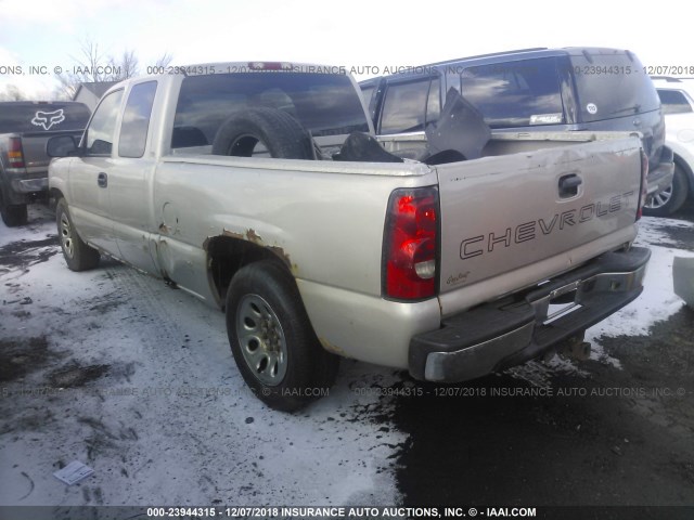 1GCEC19T96Z167266 - 2006 CHEVROLET SILVERADO C1500 SILVER photo 3