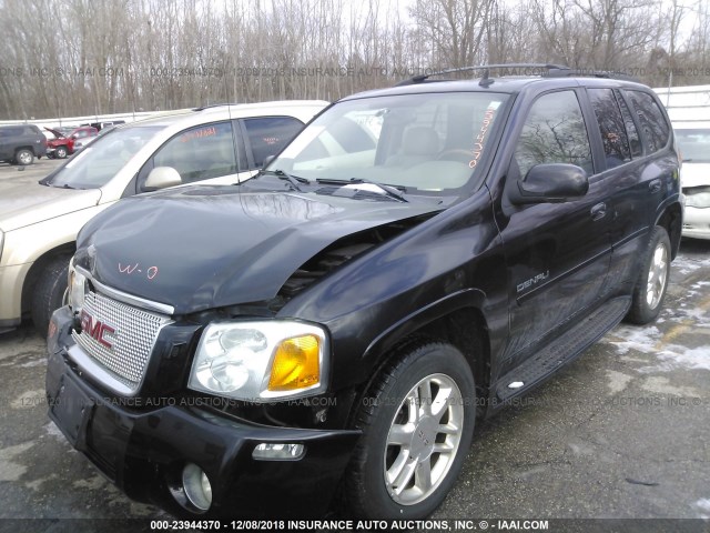 1GKET63M262200071 - 2006 GMC ENVOY DENALI BLACK photo 2