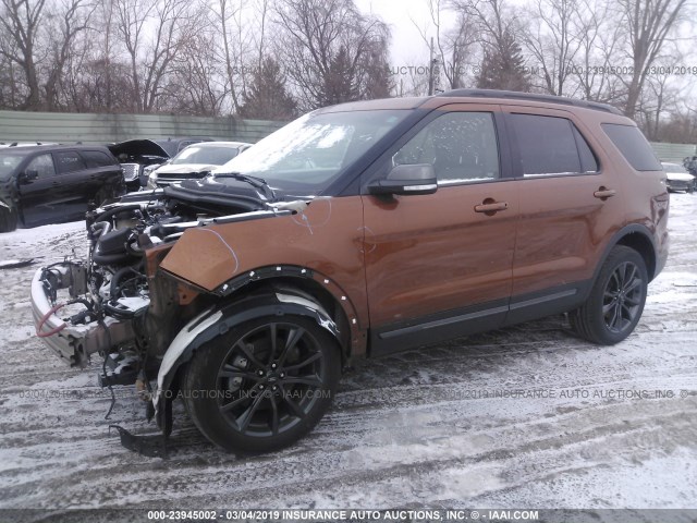 1FM5K8D88HGA74702 - 2017 FORD EXPLORER XLT ORANGE photo 2