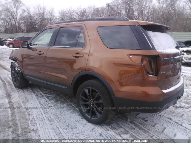 1FM5K8D88HGA74702 - 2017 FORD EXPLORER XLT ORANGE photo 3