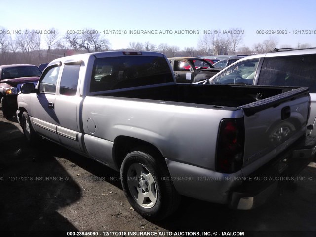 2GCEC19T151217701 - 2005 CHEVROLET SILVERADO C1500 GRAY photo 3