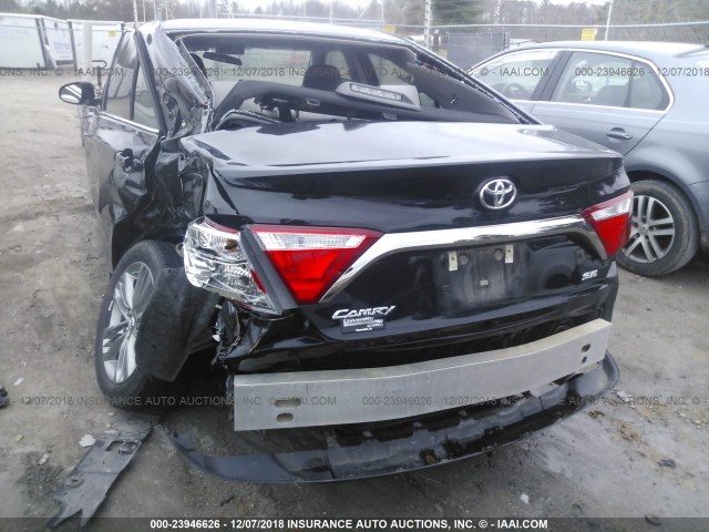 4T1BF1FKXHU701036 - 2017 TOYOTA CAMRY LE/XLE/SE/XSE BLACK photo 6