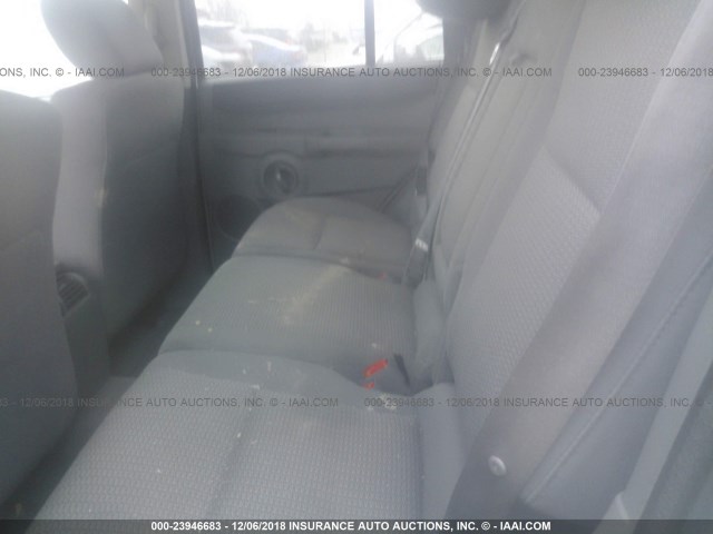 1J8HG48K37C661969 - 2007 JEEP COMMANDER Gümüş foto 8