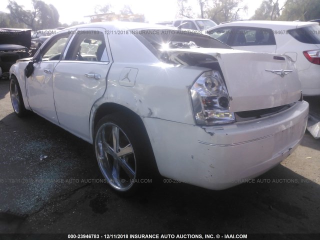 2C3CA5CV5AH105228 - 2010 CHRYSLER 300 TOURING WHITE photo 3