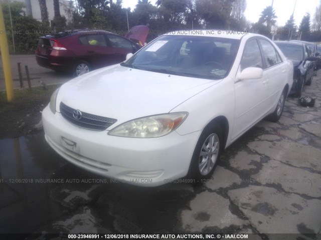 4T1BF30K14U078369 - 2004 TOYOTA CAMRY LE/XLE/SE WHITE photo 2