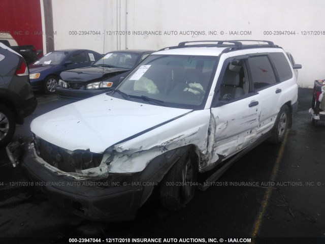 JF1SF6350YH715865 - 2000 SUBARU FORESTER L WHITE photo 2