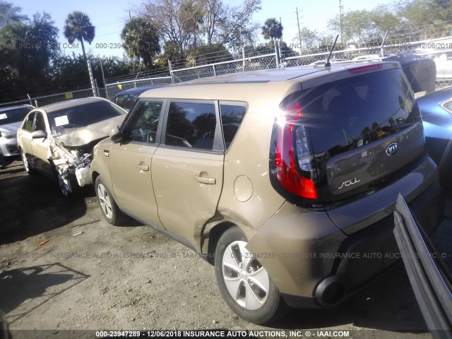 KNDJN2A22G7332511 - 2016 KIA SOUL BROWN photo 3