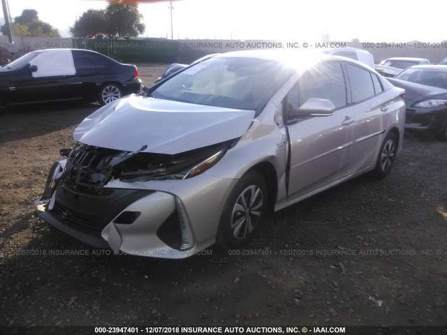 JTDKARFP5J3070740 - 2018 TOYOTA PRIUS PRIME  棕色 照片 2
