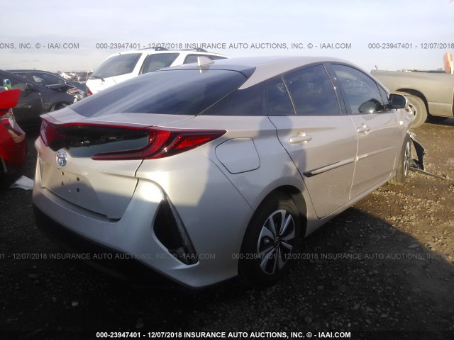 JTDKARFP5J3070740 - 2018 TOYOTA PRIUS PRIME  棕色 照片 4