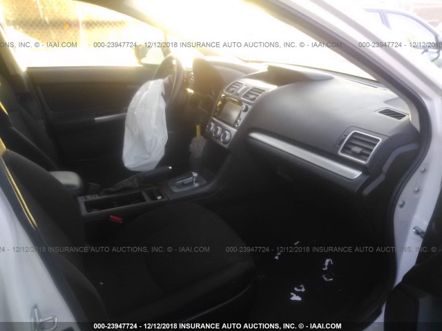 JF1GJAB67GH008892 - 2016 SUBARU IMPREZA PREMIUM WHITE photo 5