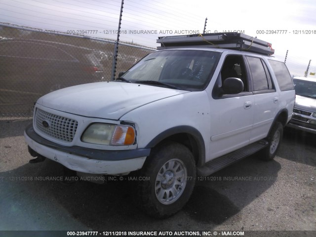 1FMPU16L11LA75344 - 2001 FORD EXPEDITION XLT WHITE photo 2