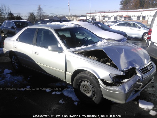 4T1BG22K11U860204 - 2001 TOYOTA CAMRY CE/LE/XLE SILVER photo 1