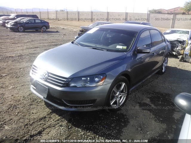 1VWAP7A30EC010371 - 2014 VOLKSWAGEN PASSAT S GRAY photo 2