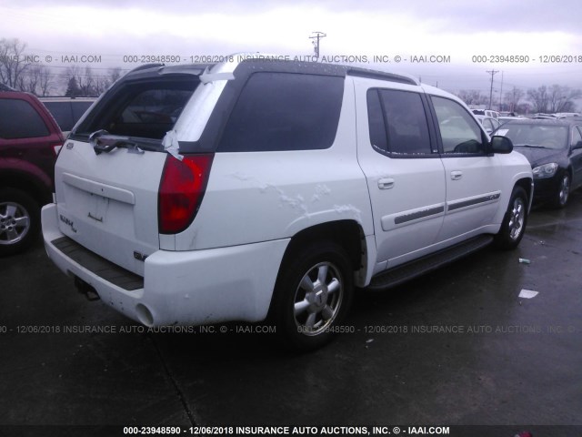 1GKES12S246164927 - 2004 GMC ENVOY XUV WHITE photo 4