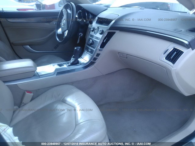 1G6DK5ED1B0121310 - 2011 CADILLAC CTS PERFORMANCE COLLECTION Кремовый фото 5