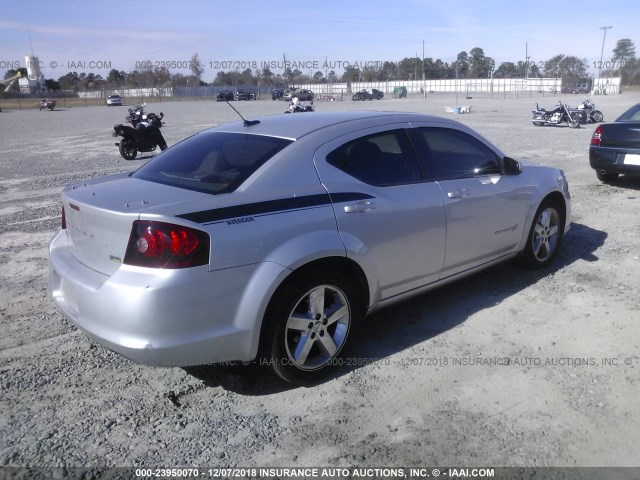 1B3BD2FG4BN546370 - 2011 DODGE AVENGER LUX SILVER photo 4