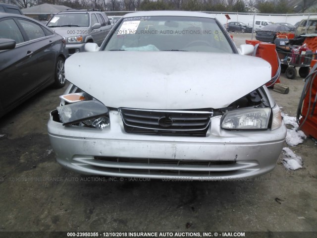 4T1BG22K81U105082 - 2001 TOYOTA CAMRY CE/LE/XLE SILVER photo 6