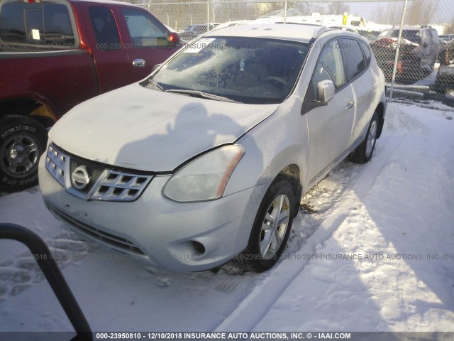 JN8AS5MV4DW143610 - 2013 NISSAN ROGUE S/SV SILVER photo 2