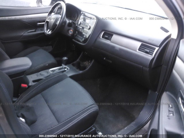 JA4AD2A35GZ033749 - 2016 MITSUBISHI OUTLANDER ES GRAY photo 5