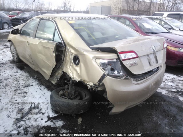 4T1BF1FK4CU039995 - 2012 TOYOTA CAMRY SE/LE/XLE TAN photo 3