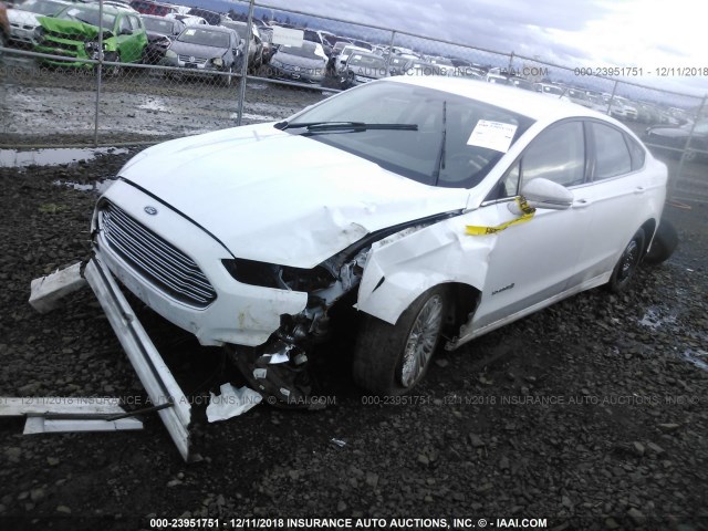 3FA6P0LU6ER272392 - 2014 FORD FUSION SE HYBRID WHITE photo 2