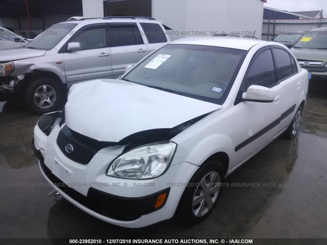 KNADE123666150973 - 2006 KIA RIO WHITE photo 2