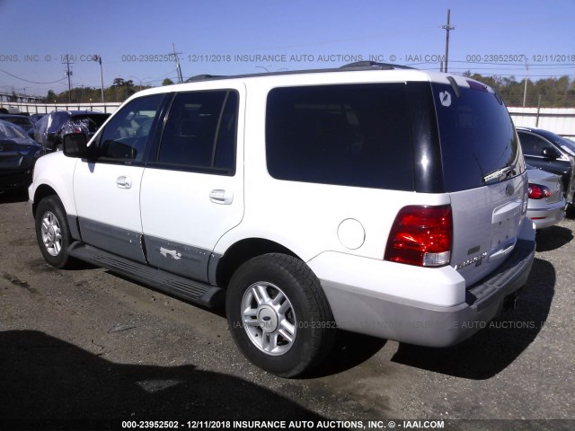 1FMPU15L03LC04324 - 2003 FORD EXPEDITION XLT WHITE photo 3