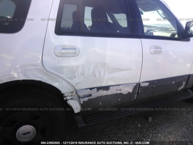 1FMPU15L03LC04324 - 2003 FORD EXPEDITION XLT WHITE photo 6