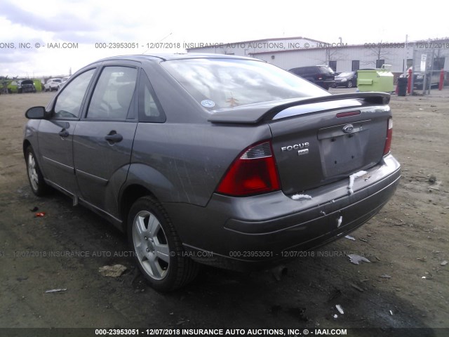 1FAHP34NX7W252390 - 2007 FORD FOCUS ZX4/S/SE/SES GRAY photo 3