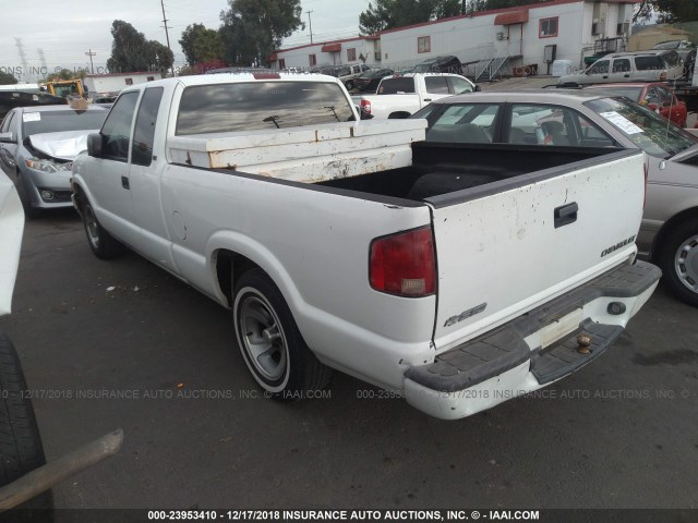 1GCCS19W118129646 - 2001 CHEVROLET S TRUCK S10 WHITE photo 3