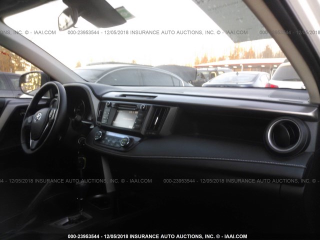 2T3RFREV1JW805582 - 2018 TOYOTA RAV4 ADVENTURE/XLE 白色 照片 5