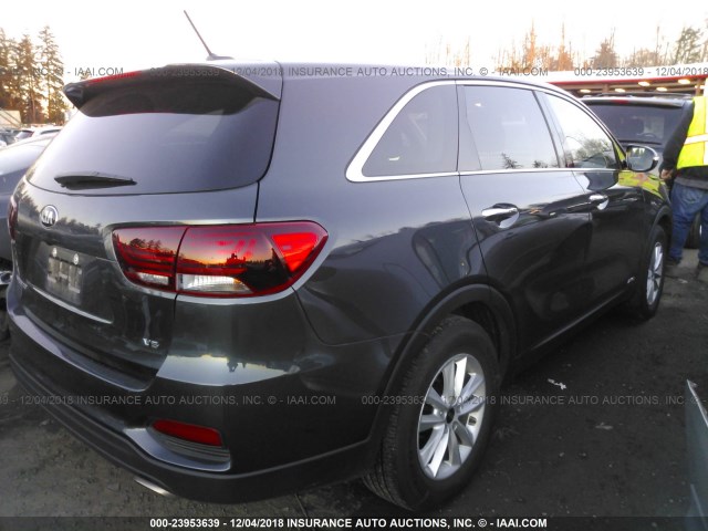 5XYPGDA51KG450958 - 2019 KIA SORENTO LX/L GRAY photo 4