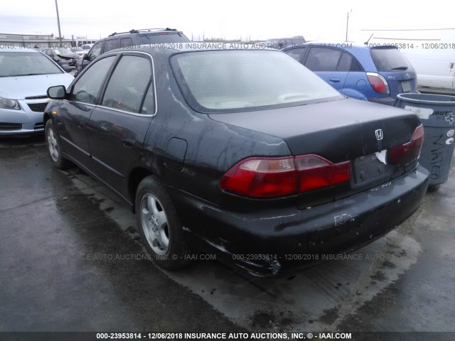 1HGCG1654YA076796 - 2000 HONDA ACCORD EX GREEN photo 3