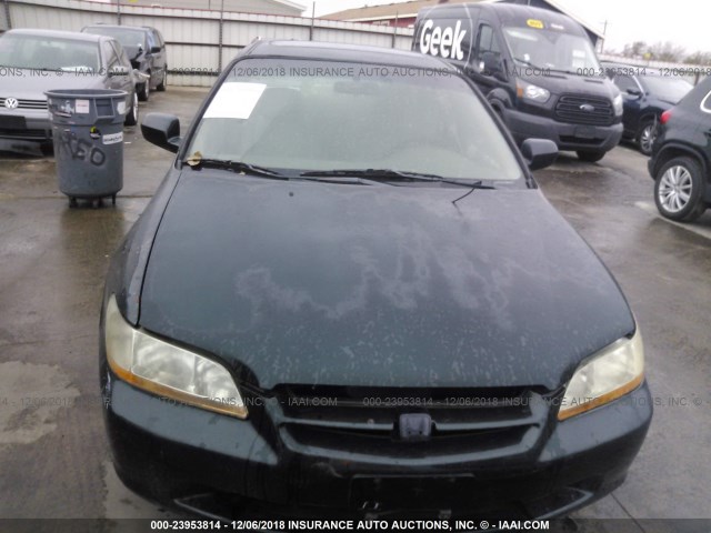 1HGCG1654YA076796 - 2000 HONDA ACCORD EX GREEN photo 6