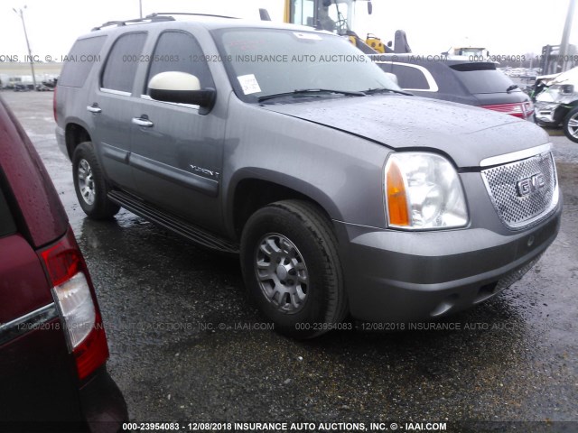 1GKFC13CX8J161382 - 2008 GMC YUKON GRAY photo 1