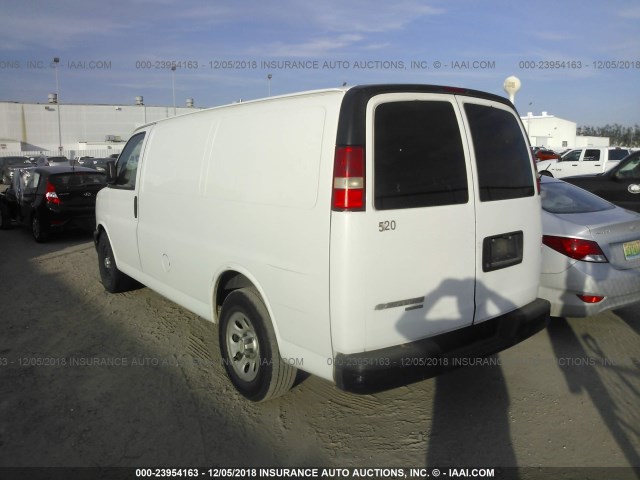 1GCSGAFX8B1144861 - 2011 CHEVROLET EXPRESS G1500  WHITE photo 3