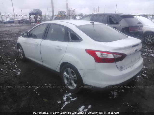 1FADP3F2XDL119059 - 2013 FORD FOCUS SE WHITE photo 3