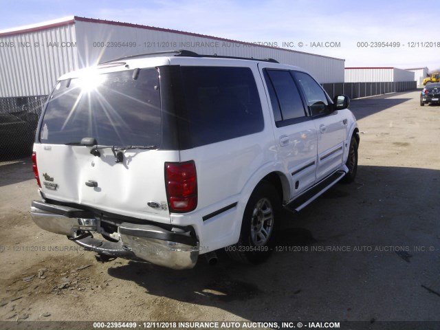 1FMRU15L7YLA65700 - 2000 FORD EXPEDITION XLT WHITE photo 4