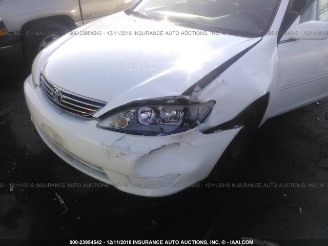 4T1BE32K85U018686 - 2005 TOYOTA CAMRY LE/XLE/SE WHITE photo 6