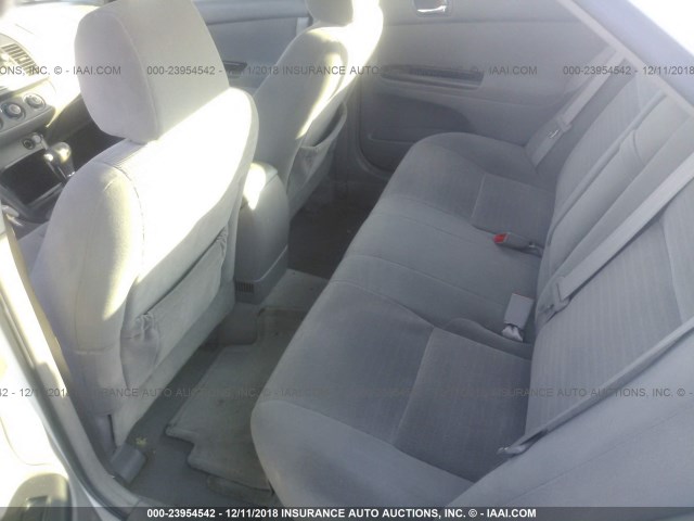 4T1BE32K85U018686 - 2005 TOYOTA CAMRY LE/XLE/SE WHITE photo 8